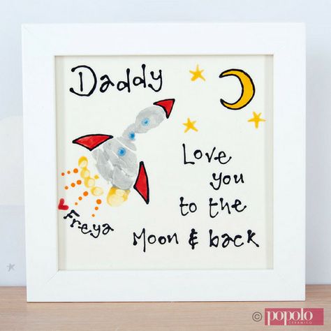 Rocket footprint tile picture Father’s Day Card Footprint, Baby Boy Footprint Art, Rocket Footprint Craft, Footprint Fathers Day Card, Footprint Handprint Father’s Day, Father’s Day Footprint Art, Baby Fathers Day Craft, Father’s Day Baby Crafts, Father Day Diy