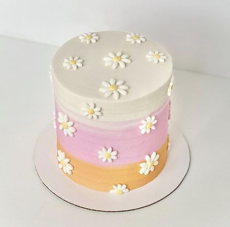 Daisy Theme Third Birthday, Purple Daisy Birthday Cake, Groovy Dessert Table Ideas, Retro Rainbow Birthday Cake, Two Groovy Birthday Smash Cake, 2 Groovy Cake Ideas, 70s Smash Cake, Groovy One Birthday Cake Ideas, One Groovy Birthday Cake