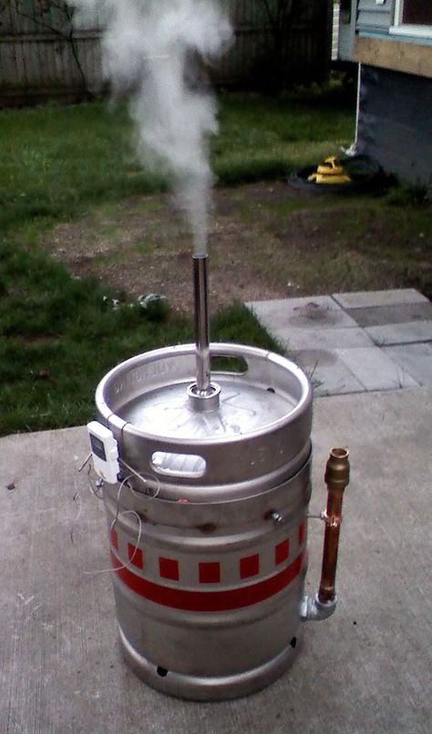 *Beer Keg BBQ Grill* - Page 5 - The BBQ BRETHREN FORUMS. Beer Barrel Ideas, Beer Keg Ideas, Uds Smoker, Backyard Bbq Pit, Smoker Ideas, Barrel Bbq, Barrel Smoker, Drum Smoker, Barbecue Pit