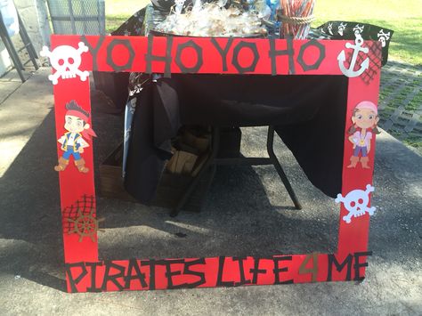 Yo Ho Yo Ho picture frame prop Picture Frame Prop, Pirate Party Tables, Pirate Pictures, Pirate Photo, Frame Props, Pirate Theme Party, Night Pictures, Party Table Decorations, Pirate Theme