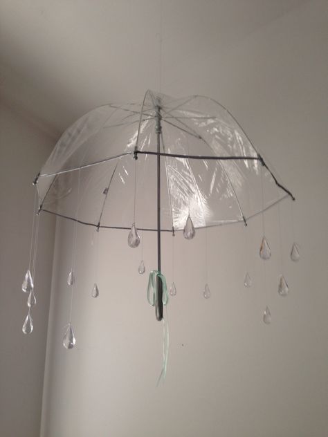 Baby shower decor- clear umbrella, raindrop crystals, and silver thread. Para Appreciation, Raindrop Baby Shower, Hommade Gifts, Umbrella Decor, Umbrella Baby Shower, Bubble Umbrella, Showers Of Blessing, Floral Umbrellas, Clear Umbrella