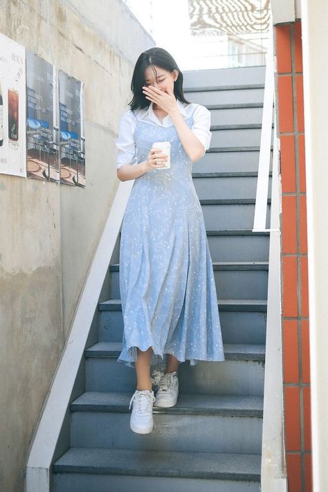 Summer Dresses Modest Casual, Korean Frocks For Women, Modest Frocks, Summer Tops Modest, Korean Casual Outfits Summer, Modest Girly Outfits, Mode Hijabi, Casual Frocks, Modesty Outfits