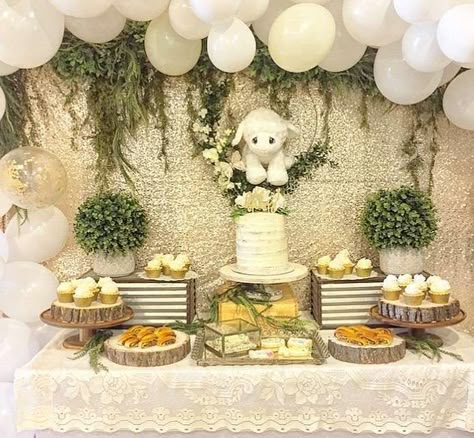 Lamb Party Theme, Sheep Party Ideas, Baby Shower Sheep Theme, Sheep Party Decorations, Lamb Themed Birthday Party, Mary Had A Little Lamb Baby Shower Theme, Sheep Themed Baby Shower Ideas, Baby Lamb Baby Shower Ideas, Lamb Theme Baby Shower Ideas