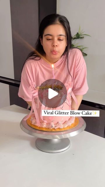 Cake Artist, Cake Trends, Glitter Cake, Cake Videos, The Hype, Baking Tips, Have You Tried, Newest Trends, You Tried