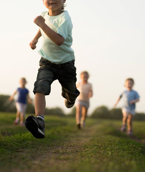 Kids Playing Aesthetic, Kids Playing Sports, Children Running, Morning Yoga Flow, Positive Self Esteem, Child Playing, Kids Aesthetic, Kids Gym, Sports Aesthetic