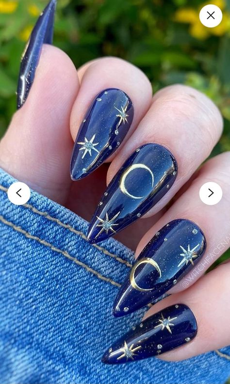 Sapphire Blue Nails Design, Nail Designs Dark Colors Classy, Midnight Acrylic Nails, Christmas Nails Blue And Gold, Night Court Nail Art, Nail Art Themes Ideas, Blue Witchy Nails, Navy Blue Celestial Nails, Navy Blue Halloween Nails