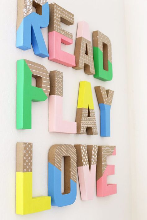 Decoration Creche, 귀여운 음식 그림, Girls Playroom, Diy Wand, Kids Rooms Diy, Playroom Wall Decor, Wall Letters, Playroom Design, Playroom Organization