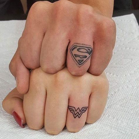 Small Tattoos For Couples, Ehe Tattoo, Girlfriend Tattoos, Him And Her Tattoos, Infinity Couple Tattoos, Tato Flash, Finger Tattoos For Couples, Partner Tattoos, Best Couple Tattoos