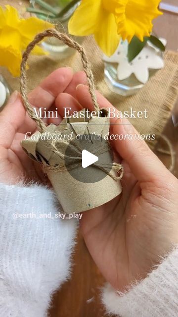 🌿Anna☀️| Crafts, Play & Learning | Mini Easter Basket 🐣

Make a mini Easter basket using just one toilet roll some glue and a little twine!

Fill with shredded paper and... | Instagram Decorate Baskets Ideas Diy Crafts, Paper Twine Crafts, Easter Baskets For Kids Diy Craft Ideas, Mini Easter Basket Ideas, Egg Paper Craft, Easter Ideas For Kids, Homemade Easter Decorations, Simple Easter Decor, Spring Sensory