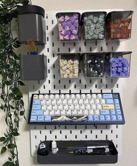 Ikea Pegboard, Gaming Room Decor, Video Game Room Design, Gaming Room Setup, Computer Setup, Gamer Room, Pc Setup, Game Room Design, Profile On Instagram