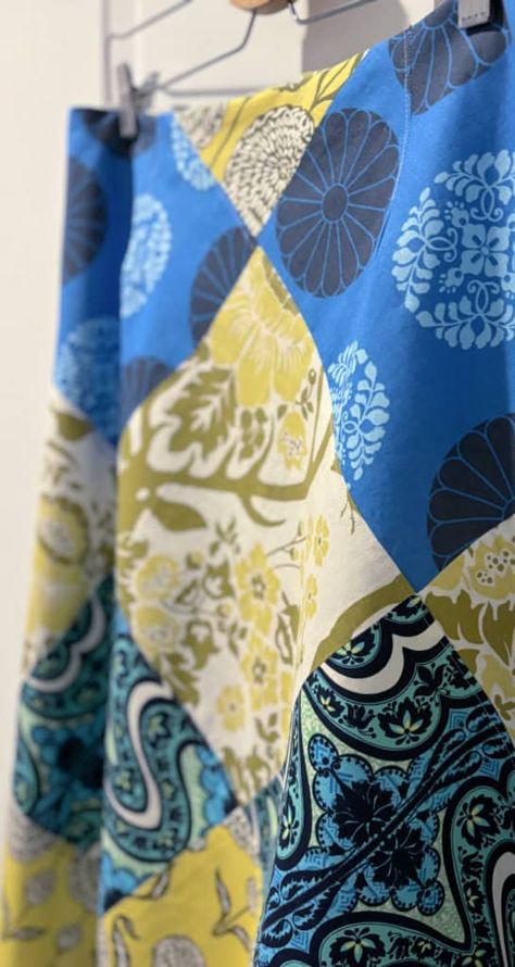 amy butler skirt Skirt Pattern Easy, Amy Butler Fabric, Start Quilting, Amy Butler, Diy Craft Tutorials, Patchwork Skirt, Custom Made Clothing, My Sewing Room, Patchwork Fabric