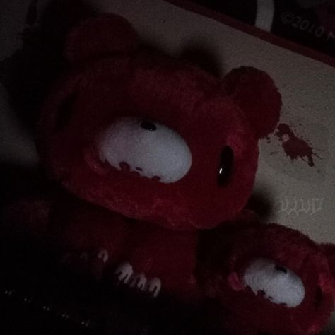 Sanrio Pfps Y2k, Gloomy Bear Matching Icons, Gloomy Bear Aesthetic Icon, Gloomy Bear Aesthetic Pfp, Gloomy Pfp Bear, Pfp Stuffed Animal, Matching Gloomy Bear Pfp, Gloomy Bear Pfps, Black Gloomy Bear Pfp