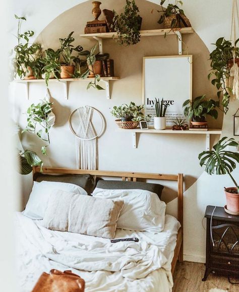 The Potted Jungle on Instagram: “What a cozy corner! I would love a beautiful plant shelf above my bed! 🌿 📷: @tinynest183” Bedroom Wall Decor Above Bed, Shelf Above Bed, Decor Above Bed, Bedroom Corner, Above Bed Decor, Plant Shelf, Redecorate Bedroom, Shelves In Bedroom, Above Bed