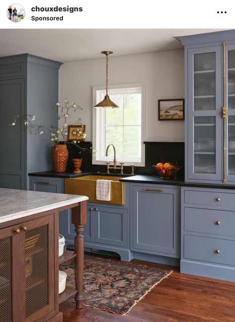 Cookware Display, Quirky Kitchen, Winter Inspiration, Copper Cookware, Display Wall, Moody Blues, Blue Kitchen, Traditional Home, Blue Kitchens