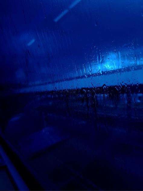 Dark Blue School Aesthetic, Darkblue Aesthetics, Blue Rainy Aesthetic, Deep Colors Aesthetic, Dark Blue Aethstetic, Blue Rain Aesthetic, Dark Blue Vibes, Deep Blue Aesthetic, Rain Train