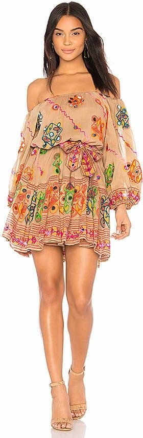 Gorgeous Boho Dress. #boho #bohemian #bohodress #designerboho *aff* Trendy Outfits Boho, Casual Boho Outfits, Looks Hippie, Boho Womens Clothing, Juliet Dunn, Beachwear Brands, Moda Do Momento, Getaway Outfit, Chic Gowns