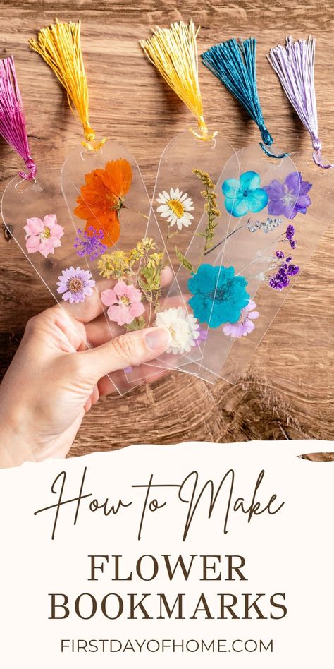 Learn how to make beautiful pressed flower bookmarks in minutes. This is an easy craft for people of all ages, including kids. Get a step-by-step tutorial to make your own bookmark to use as DIY gifts for friends and family. #pressedflowers #bookmarks #easycrafts #firstdayofhome Bookmarks Diy Paint, Pressed Flower Craft, Bookmarks Diy Kids, Pressed Flower Bookmarks, Pressed Flower Bookmark, Craft For Beginners, Bookmark Tutorial, Flowers At Home, Flower Bookmarks