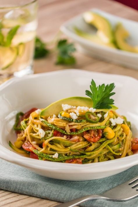 Espagueti de Calabacita a la Mexicana Guacamole