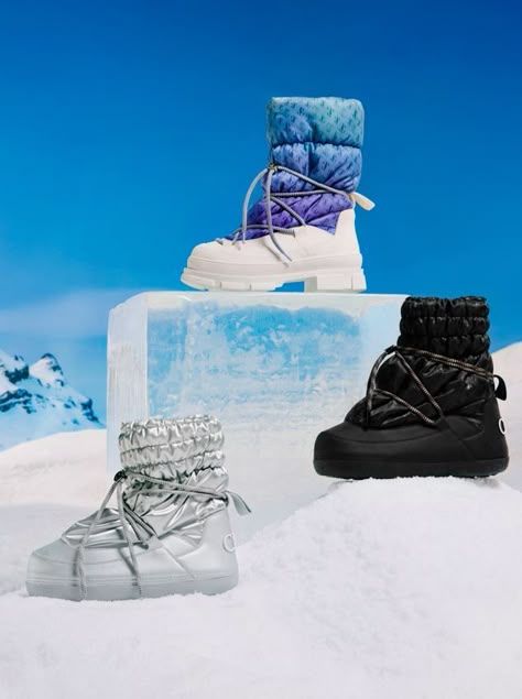 Yeda and Yuzi boots #JimmyChoo Padded Boots, Fancy M, Ski Style, Handcrafted Handbags, Jimmy Choo Bridal, Mountain Outfit, Designer Wedding Shoes, Snow Gloves, Cold Weather Activities