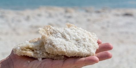 Magnesium flakes vs Dead Sea salts—what’s the difference? Magnesium For Sleep, Benefits Of Magnesium, Magnesium Flakes, Magnesium Bath, Magnesium Benefits, Magnesium Chloride, Mineral Salt, Sweat Gland, Dead Sea Salt