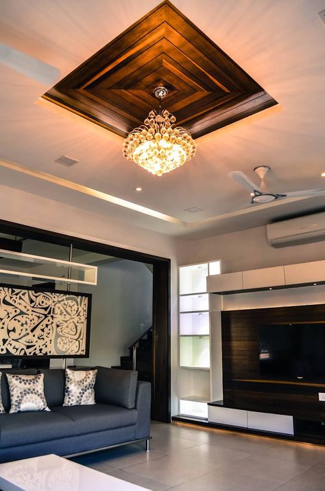 Ideas Decorar Habitacion, Wooden Ceiling Design, Plafon Gypsum, False Ceiling Bedroom, False Ceiling Living Room, New Ceiling Design, Interior Ceiling Design, Pop False Ceiling Design, House Ceiling Design