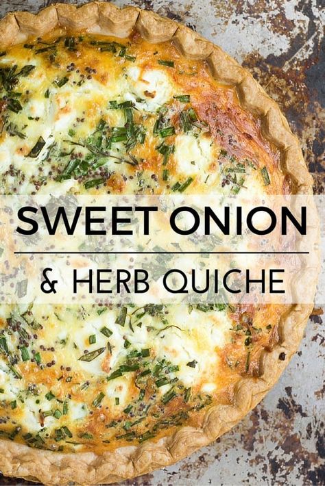 Herb Quiche, Onion Quiche, Light Summer Meals, Breakfast Quiche Recipes, Quiche Recipes Easy, Diner Recept, Breakfast Quiche, Summer Meal, Savory Pies