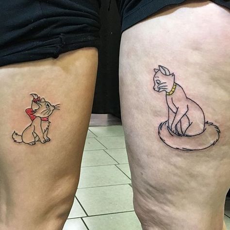 Aristocats Tattoo, Mum And Daughter Tattoo, Mommy Daughter Tattoos, Rosen Tattoo Frau, Kitty Tattoos, Mom Daughter Tattoos, Tiny Heart Tattoos, Incredible Tattoos, Mother Tattoos