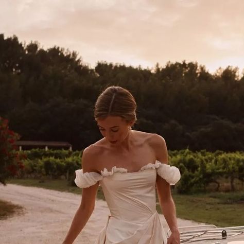 Savannah Miller Bridal on Instagram: "Heather, our magical bespoke bride on her wedding day, Provence, June 2023. Special thanks @primeordial_soup @benjaminwheeler @cassandraluisa_mua @manoloblahnik @tepeesauvage @wanderlustwedding @dear.vincent @phoebejanephoto #SavannahMillerBride #SavannahMillerBespoke #SavannahMillerBridal" Sum Dresses, Savannah Miller, Plain Wedding Dress, Bridal Wardrobe, Fashion Girly, Provence Wedding, Bridal Styling, Luxury Brides, Custom Dress