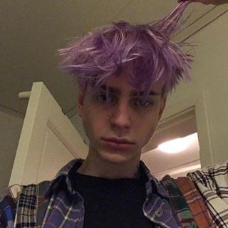 trunks cosplay Boys Dyed Hair, Violet Pastel, Men Hair Color, Hampi, Dye My Hair, Bleached Hair, Boy Hairstyles, Aesthetic Hair, Purple Hair