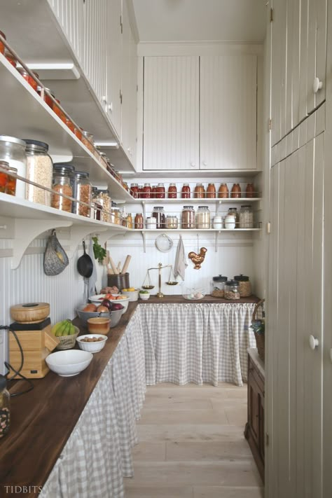 Townhome Remodel, Functional Pantry, Vintage Pantry, Open Pantry, House Pantry, Pantry Inspiration, Pantry Laundry Room, Pantry Laundry, Farmhouse Pantry