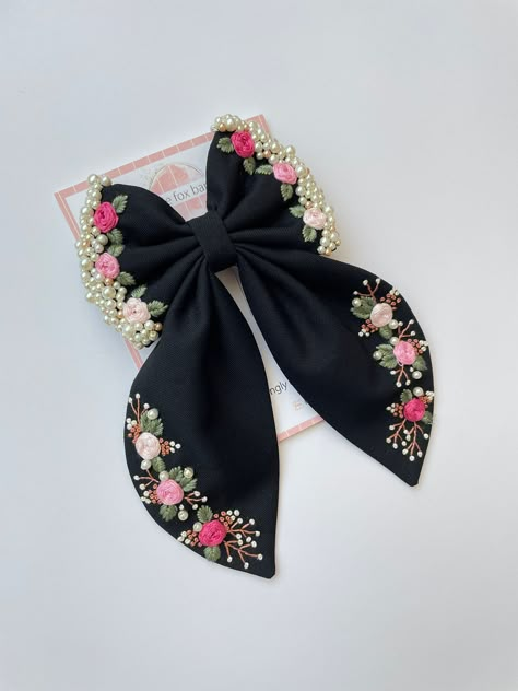 Floral Hair Bow, baby headbands are hand embroidered with love.  The length of our buckle is 21 cm.Please select the buckle number and specify it in the message. If not specified, 8 cm automatic clip buckle will be used.  I can embroider names or letters within your specification. Ideal gifts for her; mother, sister, girlfriend, grandchild.Perfect for daily use. Can be a lovely birthday gift or a holiday gift. Perfect for children and adults. It is carefully wrapped and sent. The fabric of the p Embroider Names, White Hair Bow, Embroidered Hair Bows, Diy Hair Accessories Ribbon, White Hair Bows, Sewing Easy Diy, Long Hair Wedding Styles, Diy Embroidery Patterns, Hand Embroidery Flowers