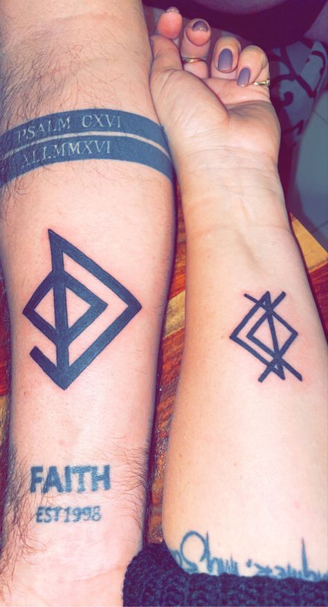 Viking Love Rune, Love Rune, Viking Love, Married Couple Tattoos, Couples Tattoo, Rune Tattoo, Couple Tattoo, Tattoos For Lovers, Norse Tattoo