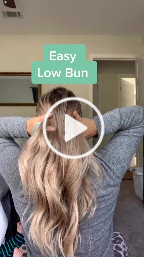 Low Bun Hairstyles Tutorial, Easy Bun Hairstyles For Long Hair, Bridesmaid Hair Medium Length, Bridesmaid Hair Long, Hairstyles Homecoming, Low Bun Hairstyles, Easy Bun Hairstyles, Hair Bun Tutorial, Hairstyles For Medium Length Hair Easy