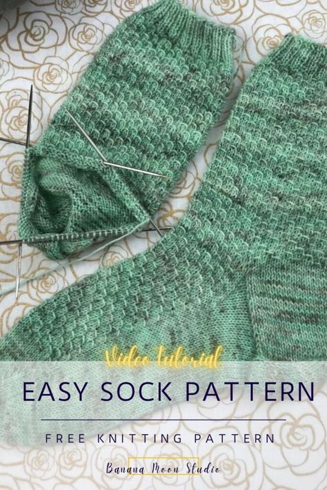 Simple Knitted Socks Free Pattern, Top Down Sock Knitting Patterns Free, Free Sock Patterns To Knit, Child Socks Pattern Free, Sock Pattern Knitting, Easy Knit Sock Pattern Free, Vanilla Socks Free Pattern, Knitted Sock Patterns Free, Free Sock Patterns Knit