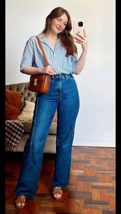 Professor Outfits, Modern Western Fashion, Celana Jins Wanita, Celana Jins, Outing Outfit, Casual Work Outfits Women, Western Wear Outfits, Office Casual Outfit, Casual College Outfits