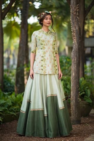 Indian Designer Lehenga - Indian Stylish Lehenga Choli Set for Bridal – INDIASPOPUP.COM Short Kurti With Lehenga, Kurti With Lehenga, Olive Green Lehenga, Casual Blouse Designs, Thread Work Embroidery, Bridal Lehenga Collection, Lehenga Blouse Designs, Short Kurti, Designer Bridal Lehenga