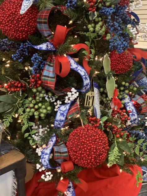 Green Red And Blue Christmas Decor, Red White Blue Christmas Tree Ideas, Traditional Plaid Christmas Tree, Navy Red Green Christmas Decor, Light Blue And Red Christmas Tree, Red White And Blue Christmas Tree Ideas, Blue Red And White Christmas Tree, Red Blue And Green Christmas Tree, Red Green Blue Christmas Tree