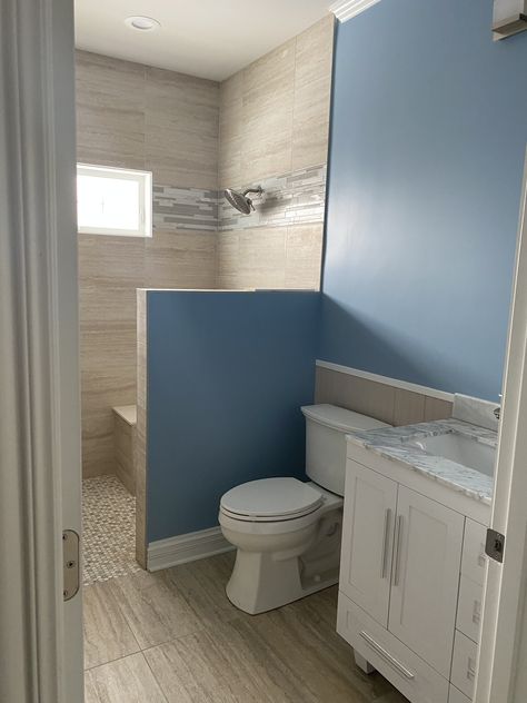 Sloped shower floor with no door; glass to go above the blue half-wall (Going for a beachy look... sand colors/textures and blues/whites with appropriate artwork) Walk In Shower Half Wall No Door, Shower With Half Wall And Glass Door, Half Glass Shower Wall, Oaxaca House, Bathroom Colors Blue, Half Wall Shower, Glass Shower Wall, Farmhouse Bathrooms, Pony Wall