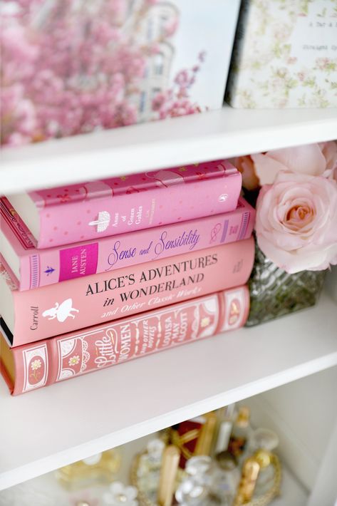 Pink Book Covers: Must-Haves For Your Bookshelf! Princess Book, Pink Book, Pink Books, Beautiful Book Covers, Theme Color, Anne Of Green, Bookshelf Decor, Adventures In Wonderland, Everything Pink