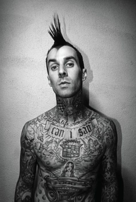 Fence Horizontal, Travis Barker, Music Tattoo, Music Tattoos, Crop Image, Blink 182, Trendy Tattoos, Piercing Tattoo, Music Bands