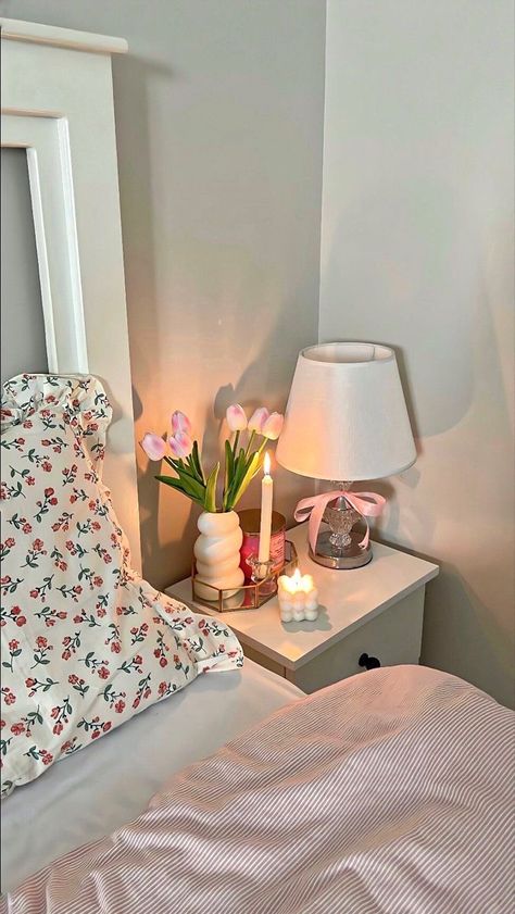 Dekorasi Kamar Tidur, Pinterest Room Decor, Girly Room, Cozy Room Decor, Dreamy Room, Room Makeover Bedroom, Room Makeover Inspiration, Cute Room Decor, Night Stand