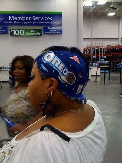 An Oreo hair style... #smh Horrible Haircuts, Funny Photos Of People, Bad Haircut, Akita, Guinness, Bones Funny, Funny People, Funny Laugh, Funny Photos