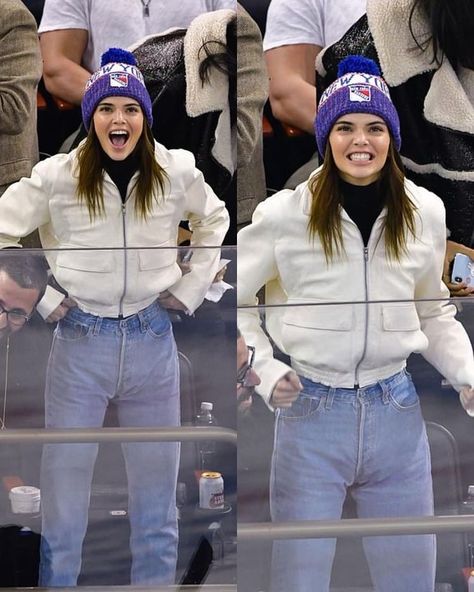 Celebrity Hockey Game Outfit, Cute Hockey Game Fits, Kendall Basketball Game Outfit, Kendall Jenner Hockey Game, Athlete Off Duty Aesthetic, Hockey Jersey Outfit Aesthetic, Hockey Game Outfit Winter, Hockey Game Outfits For Women Fall, Ny Rangers Outfit Women