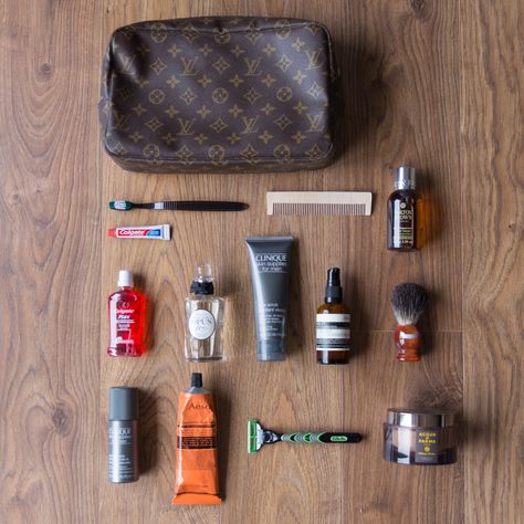 Business Travel Essentials, Hygiene Men, Packing Backpack, Goyard Men, Day Trip Outfit, Ballet Inspired Fashion, What's In My Backpack, Edc Backpack, Everyday Bag Essentials