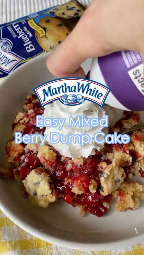 Martha White Dump Cake, Martha White Muffin Mix Dump Cake, Mixed Berry Dump Cake, Berry Dump Cake, Martha White Muffin Mix, Strawberry Dump Cake, Sweet Tooth Craving, Cola Recipe, Blueberry Muffin Mix