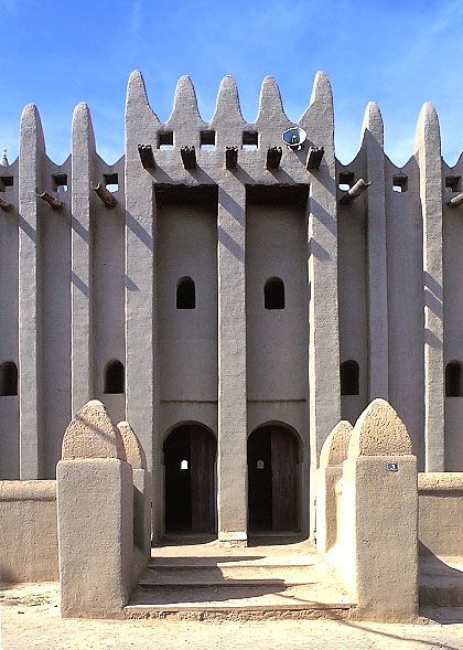 Click the image to open in full size. Africa Architecture, Adobe Architecture, African Architecture, Vernacular Architecture, Beautiful Mosques, Traditional Architecture, African History, Ancient Architecture, Place Of Worship