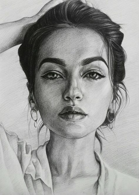 Lady Drawing Sketches Beautiful, Realistic Drawings For Beginners, Portrait Drawing Pencil, Lady Sketch, Portrait Au Crayon, Art Du Croquis, Draw Pencil, Drawing Beautiful, L'art Du Portrait