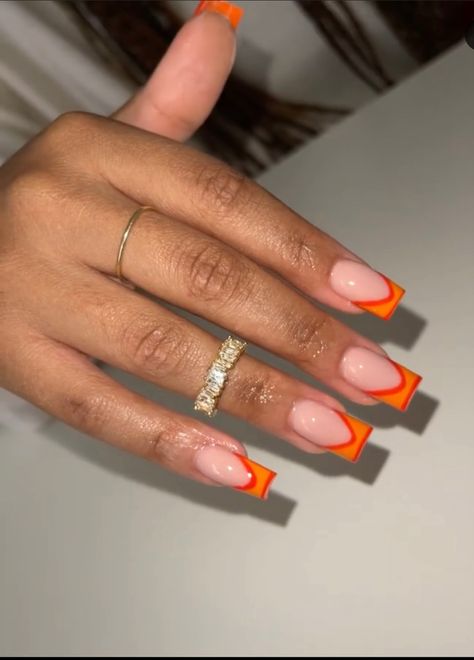 Two Different Color French Tip Nails, Short Nails Baddie Design, Hot Nails 2023, Short Frenchies Nails, Short Colored French Tip Nails, Different Color French Tips, Nails Acrylic Orange, Orange And Black Nails, Orange French Tip Nails