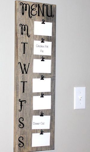 Get the country look on a budget with these cheap and easy DIY farmhouse decor ideas. There are DIY home decor ideas for your bedroom, bathroom, kitchen, and living room to choose from. Diy Rustic Home, Decor Ikea, Cute Dorm Rooms, Hus Inspiration, Diy Farmhouse Decor, Decor Guide, Fashion Diy, Farmhouse Style House, Handmade Home Decor