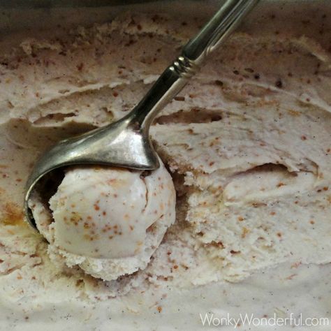 Fresh Fig Ice Cream Recipe - WonkyWonderful Panko Fish, Fig Ice Cream, Roasted Figs, Gelato Recipe, Ice Cream Maker Recipes, Fig Recipes, Ice Cream Popsicles, Ice Cream Treats, Fresh Figs